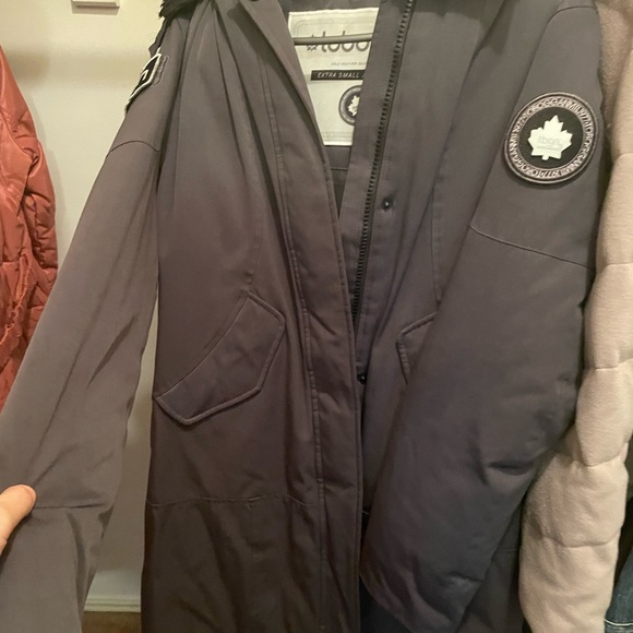 Parka - Picture 3 of 6